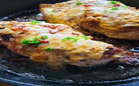 Flavorful Stuffed Chicken Breast with Cornbread Dressing Guide