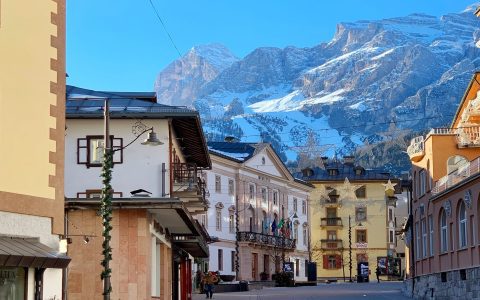 What makes historical fiction dolomites italy so compelling? It is the drama of history in a majestic setting!