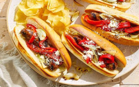 How long should you grill chicken sausage? Master juicy sausages in minutes