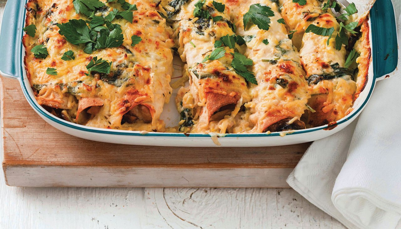 Want the best chicken and white bean enchiladas? Try our super simple recipe for dinner.