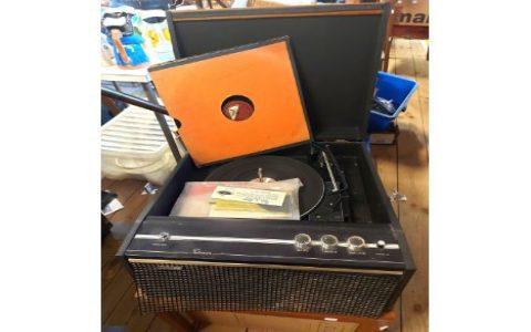 Record Player Auction Prices Guide? Know Worth Before You Buy Sell.