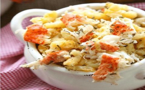 How to make amazing over the rainbow macaroni cheese? Our easy recipe is perfect for a fun meal!