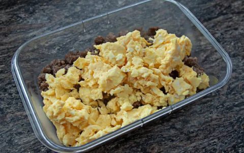 Best potato egg and sausage scramble recipe for busy mornings