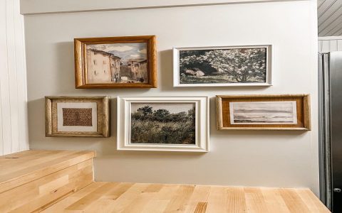 Decorating With Vintage Black Frames Ideas Using Your Old Photos