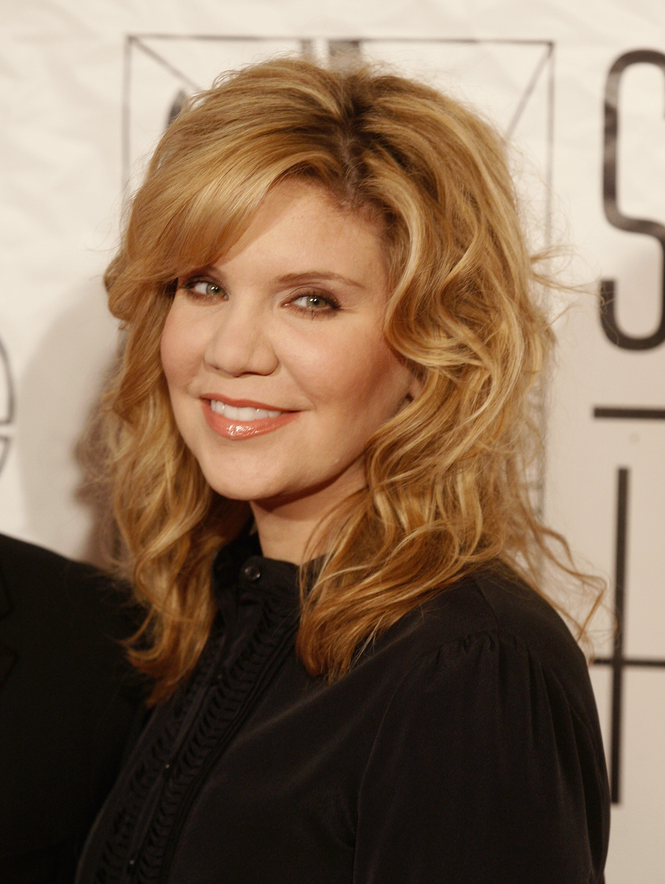 Alison Krauss health problems guide: Coping strategies and positive stories shared!