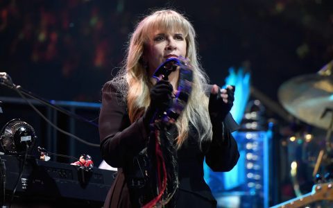 Stevie Nicks Stage Style Copy Her Iconic Concert Outfits