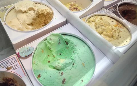 Where To Buy Baskin Robbins Oreo Sundae Or Make Quick DIY Recipe