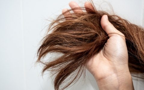 Quick fixes for messed up hair styles when you slept wrong last night