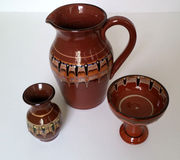 Cleaning antique stoneware jugs safely? Easy step by step guides inside!