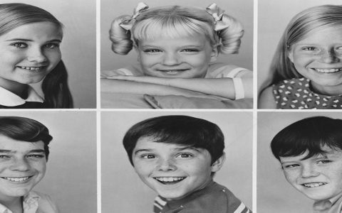 how to find brady bunch pics online easy 3 ways for fans