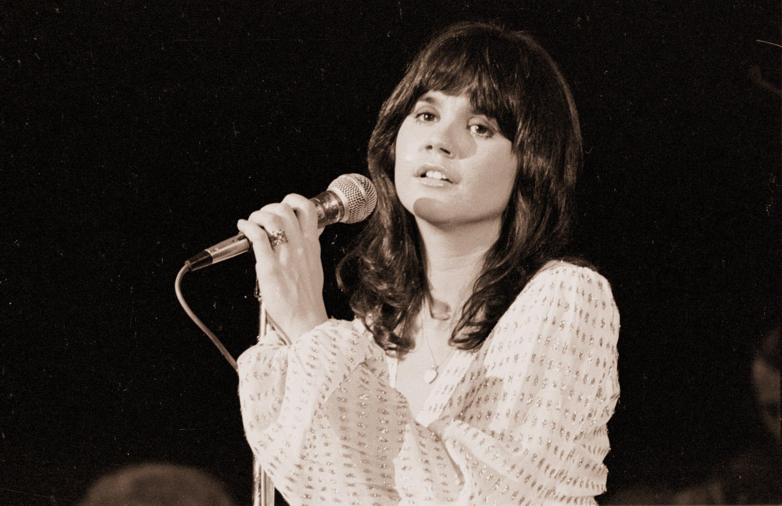 Linda Ronstadt Sexy Voice: How Her Songs Captivated Millions Hearts!