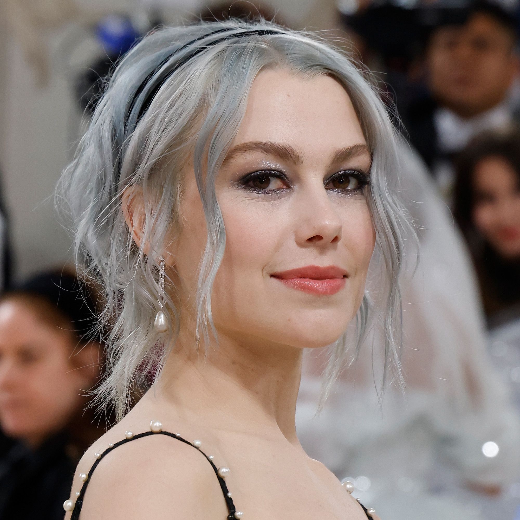 How Gray Hair Actresses Rock Their Silver Styles (Best Tips Inside)