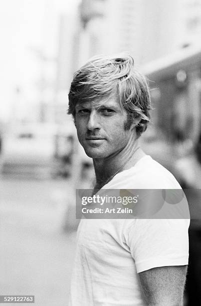 How to Find Young Robert Redford Pics on Getty Images with These Tips